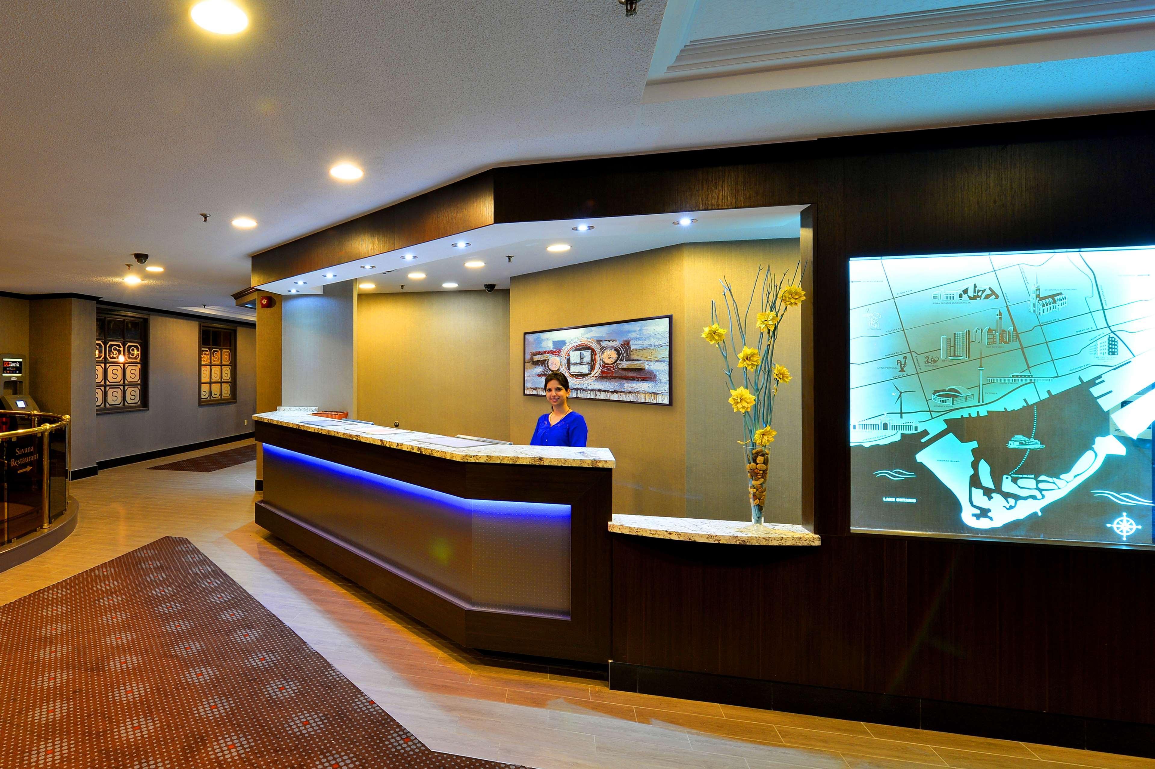 Best Western Plus Toronto Airport Hotel Mississauga Exterior foto