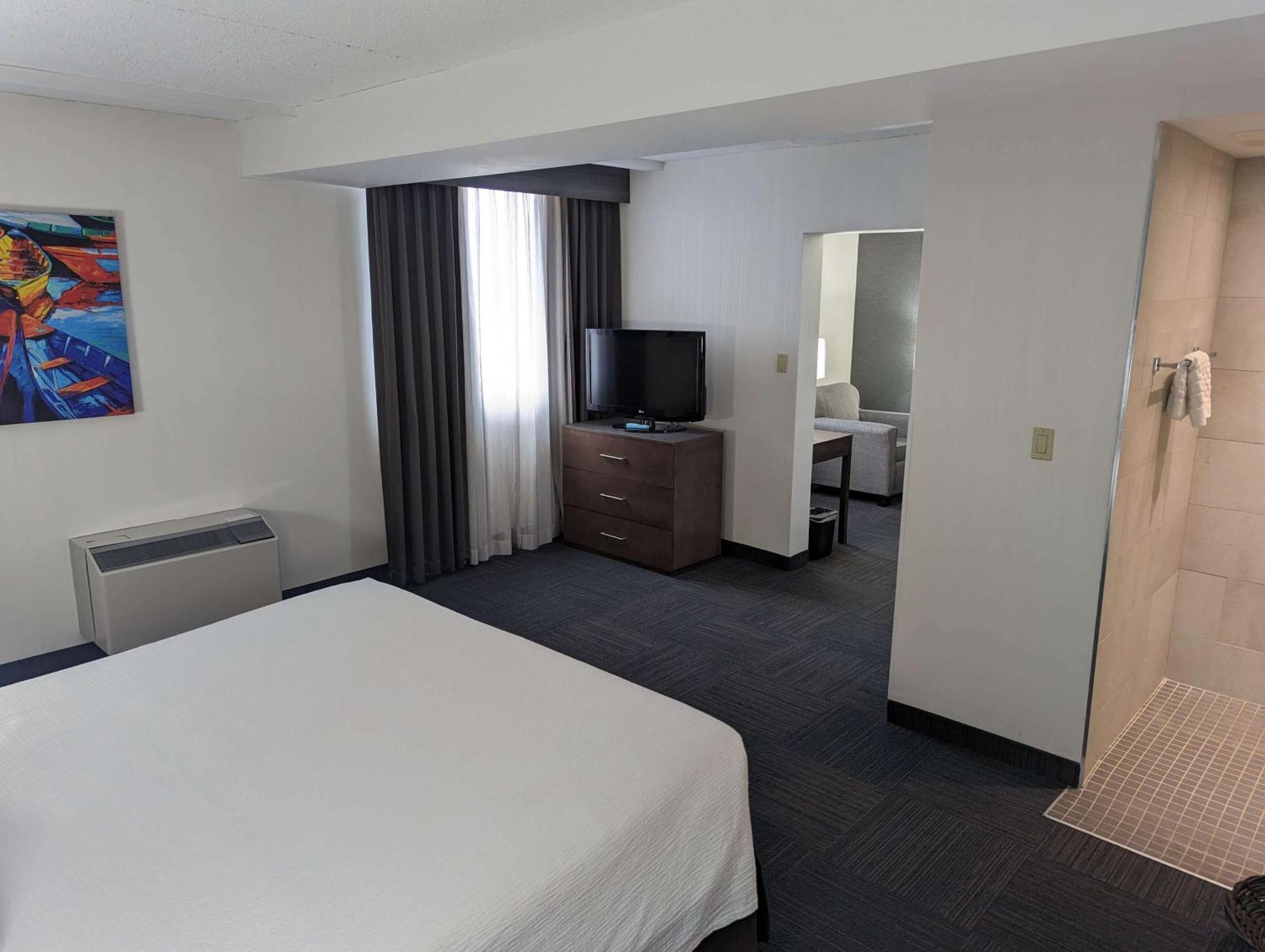 Best Western Plus Toronto Airport Hotel Mississauga Exterior foto