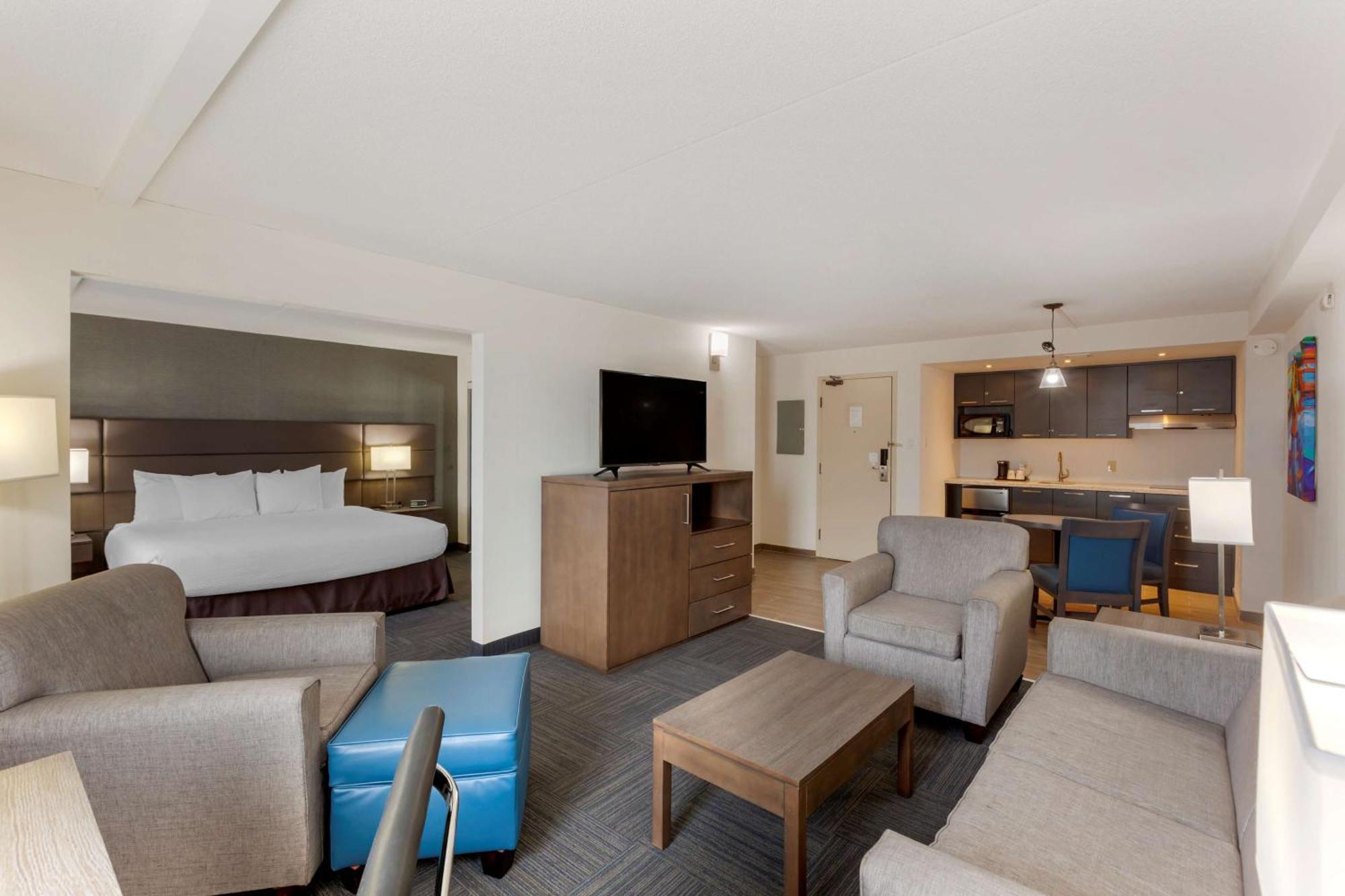 Best Western Plus Toronto Airport Hotel Mississauga Exterior foto
