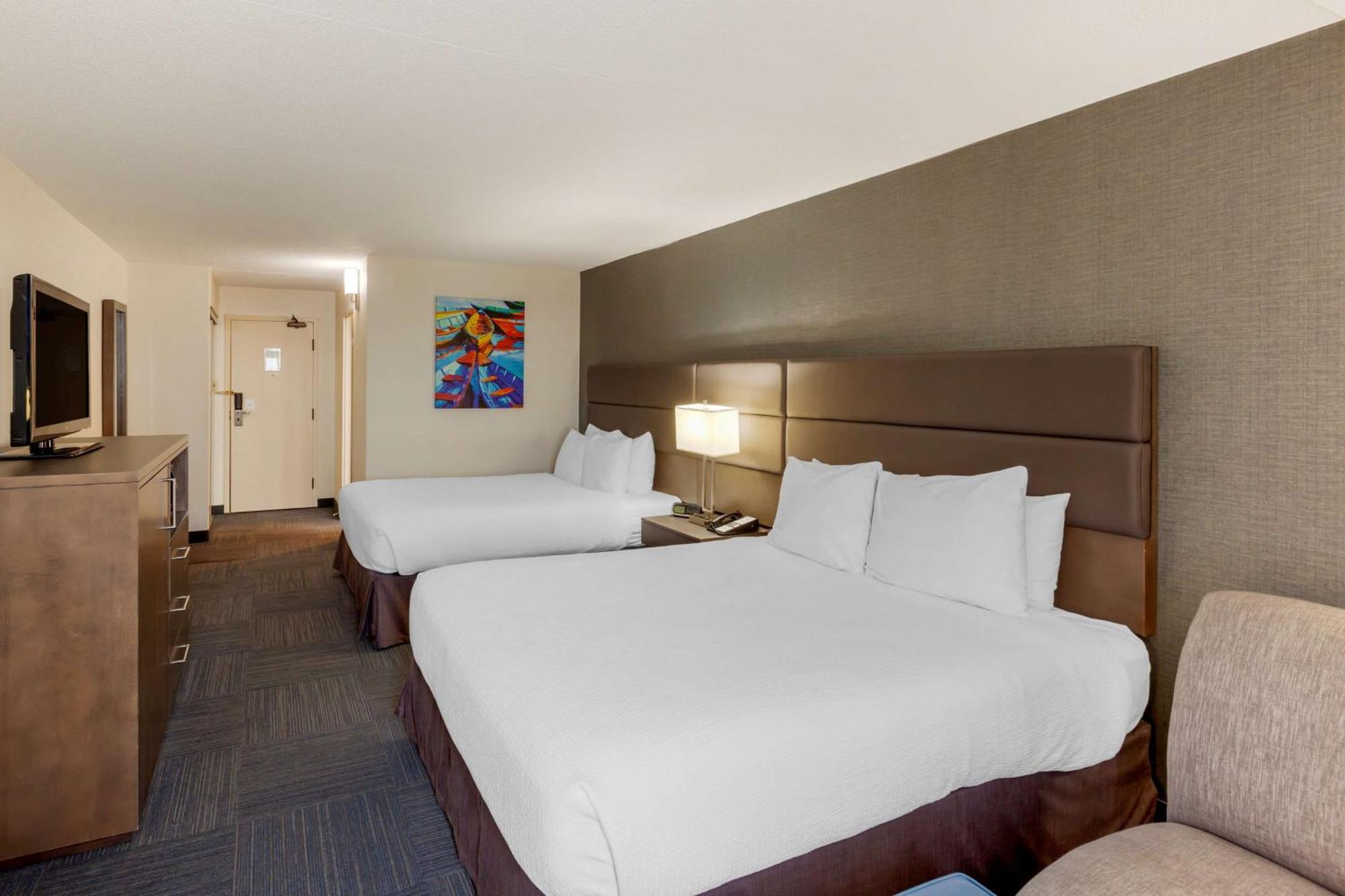Best Western Plus Toronto Airport Hotel Mississauga Exterior foto